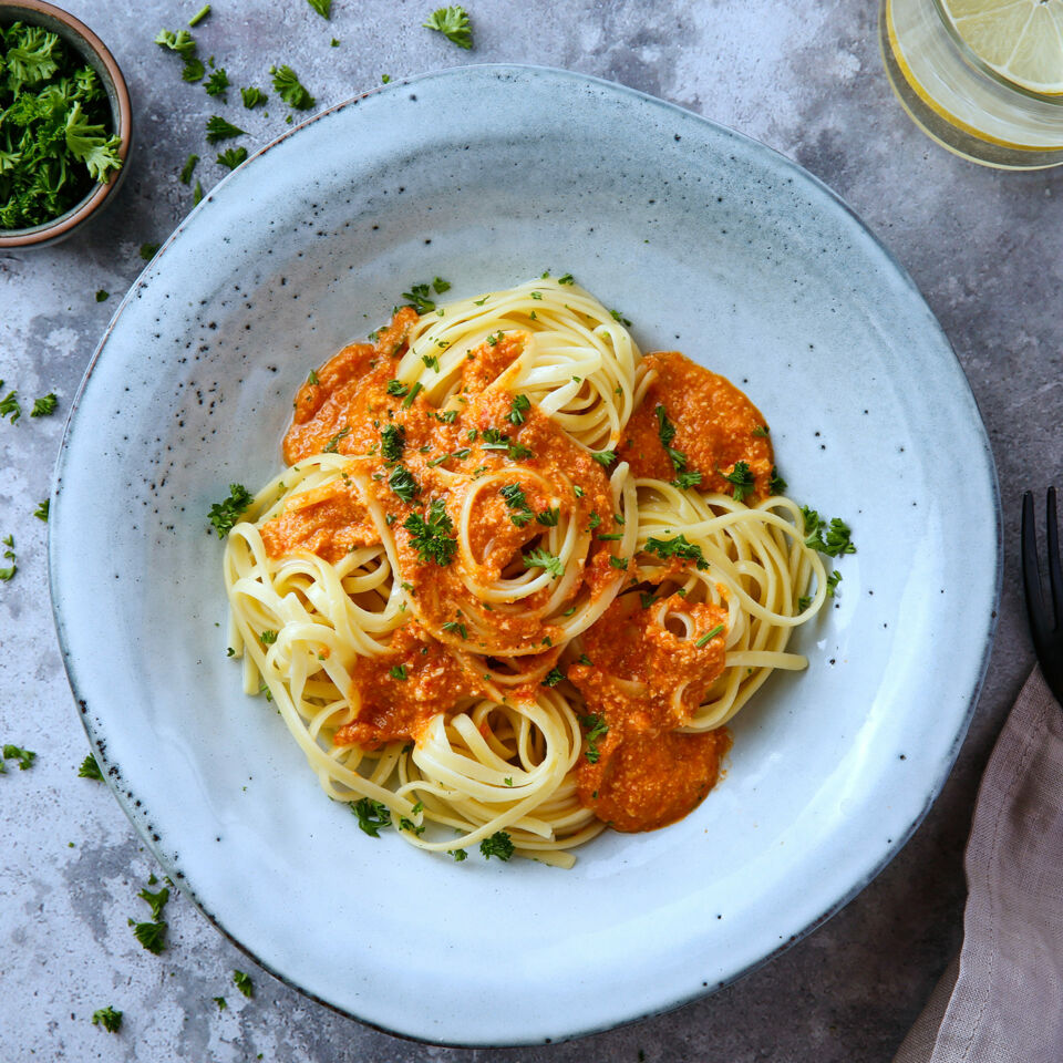 Nudeln mit veganer PaprikaCashewSauce Rezept Küchengötter